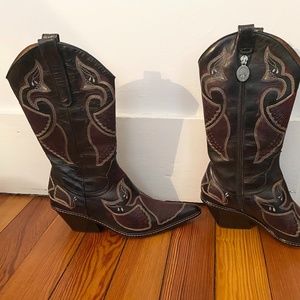 Donald J Pliner Johny Boots